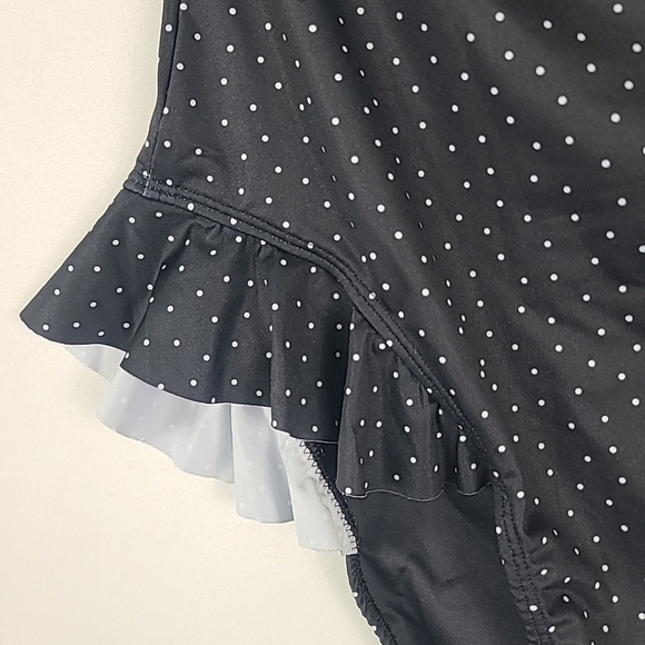 NEW ASOS DESIGN Women's One Piece Black & White Spot Bandeau Swimsuit Sz 6 US - Picture 3 of 9